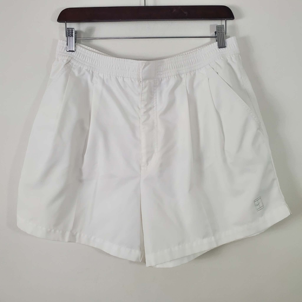 Nike Sportswear Chill Terry Women's Mid-Rise White Shorts